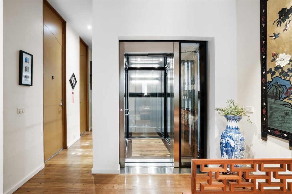 Yarra Bank Court, Abbotsford Yarra Bank Court, Abbotsford