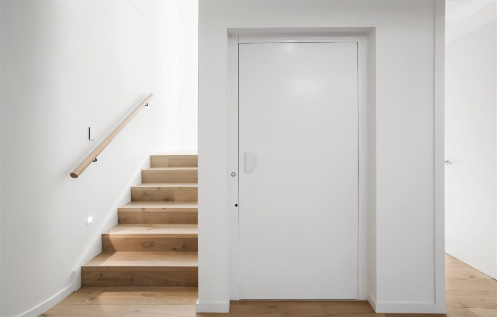 Custom HLB Elevator, Black Rock Custom HLB Elevator, Black Rock