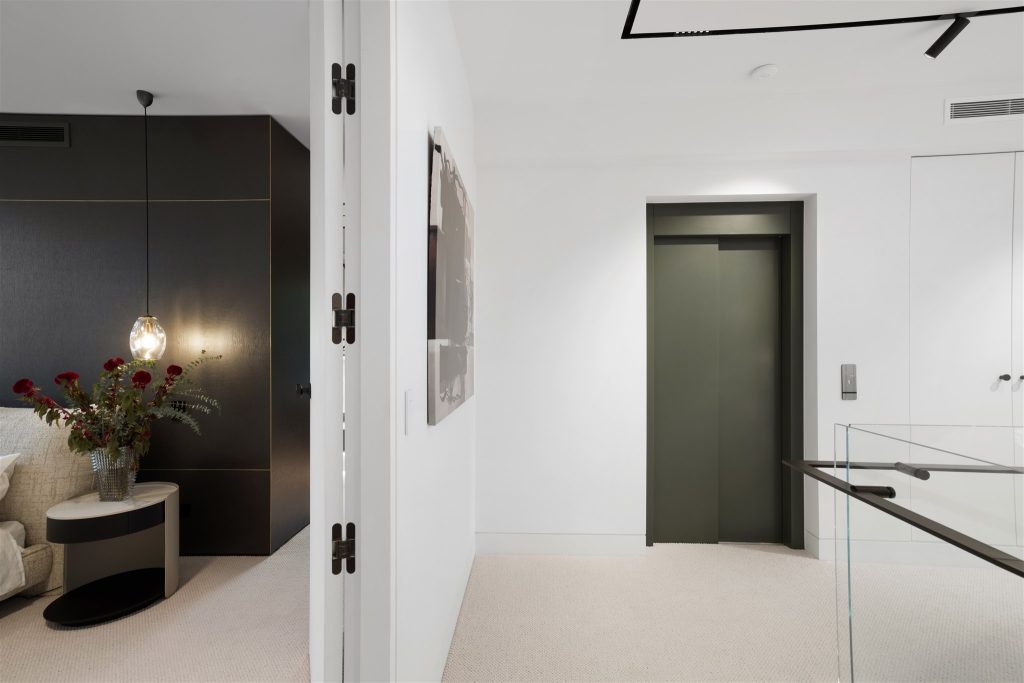 Custom HLB Elevator, South Yarra Custom HLB Elevator, South Yarra