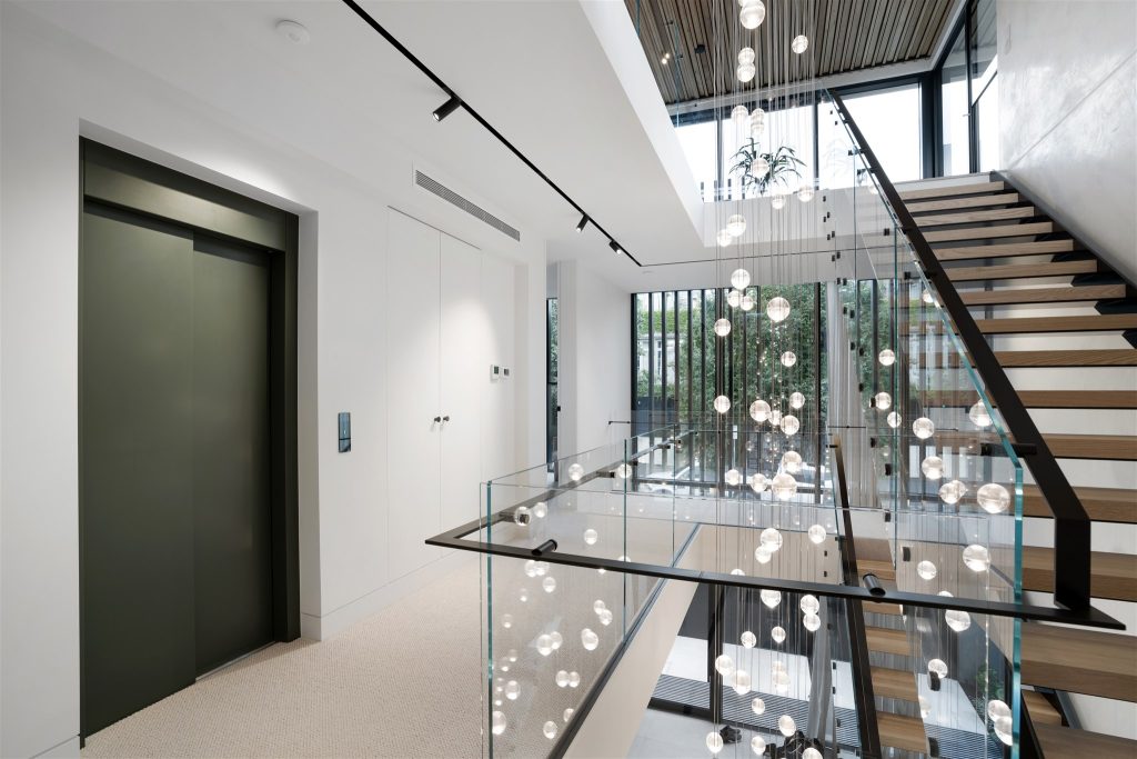 Custom HLB Elevator, South Yarra Custom HLB Elevator, South Yarra